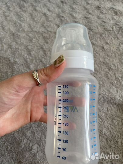Бутылочки детские для кормления и поильники