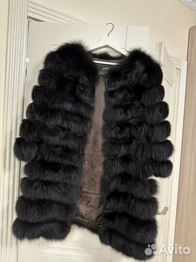 Жилетка меховая женская