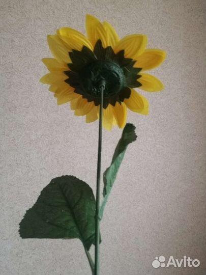 Искусственные цветы подсолнухи