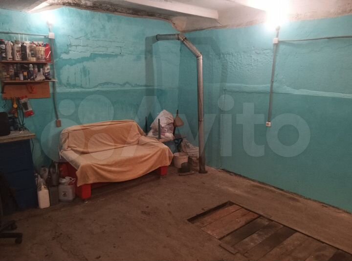 Гараж, > 30 м²