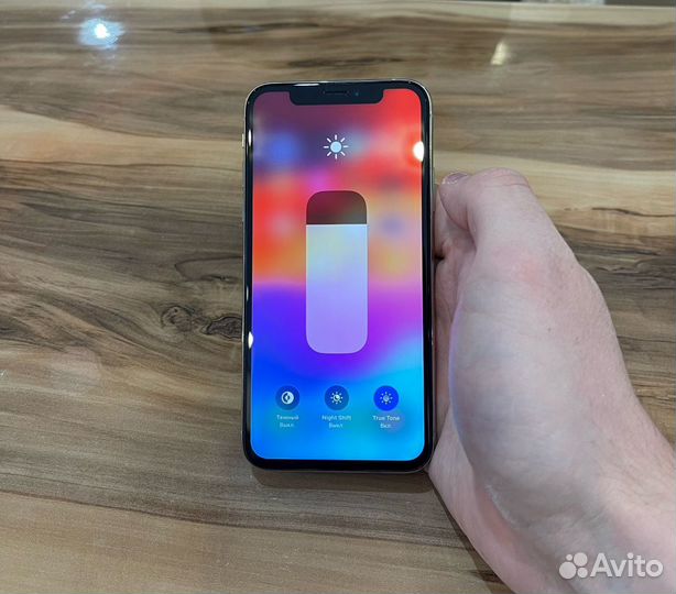 iPhone Xs, 64 ГБ