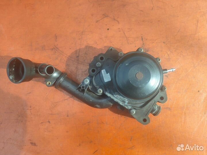 Водяной насос MB om651 2.2 CDI ML166 E212 C205