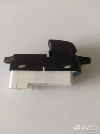 Кнопка стеклоподъемника Mazda CX-7 EH1466380