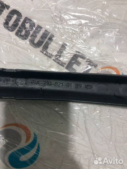 Накладка двери багажника Mercedes Cls W219