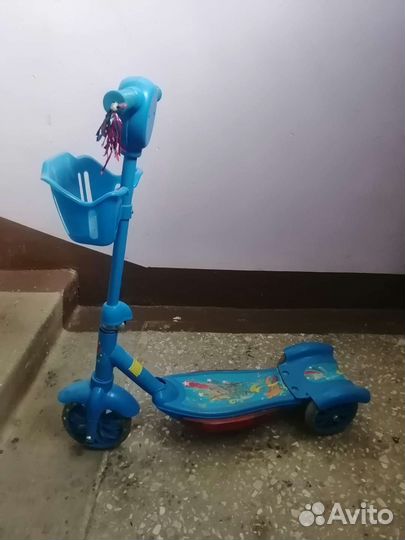 Детский велосипед с ручкой бу