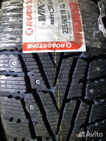 Roadstone Winguard WinSpike SUV 235/60 R16