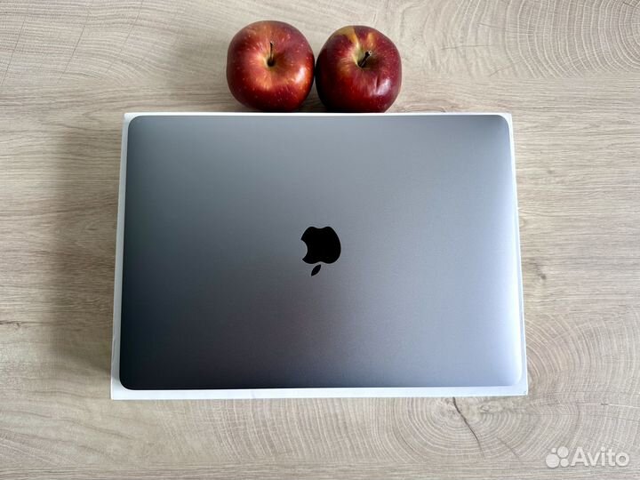 MacBook Air 13'' 2020 M1 8Gb SSD 256Gb Space Gray