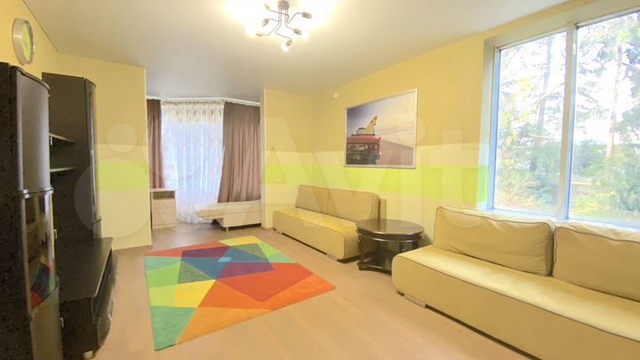 3-к. квартира, 90 м², 3/17 эт.