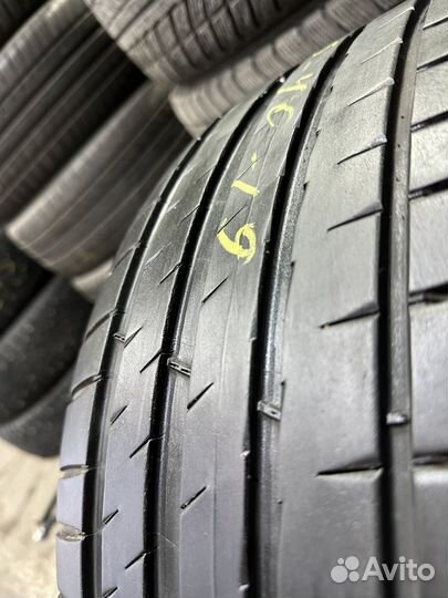 Michelin Pilot Sport 4 245/40 R19 98Y