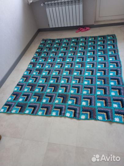 Плед ручной вязки