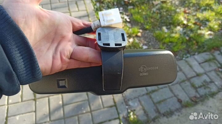 Зеркало с автозатемнением и экраном Шевроле Нива