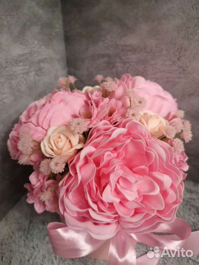 Букет пионов