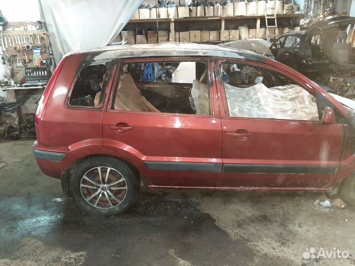 Разбор кузова Ford Fusion 2006 1.6 МКПП