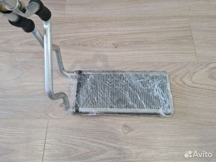 Радиатор печки Lexus IS250 GS300 левый руль