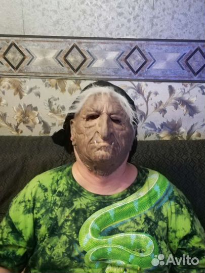 Прикольные страшные маски, кружка сувенирная