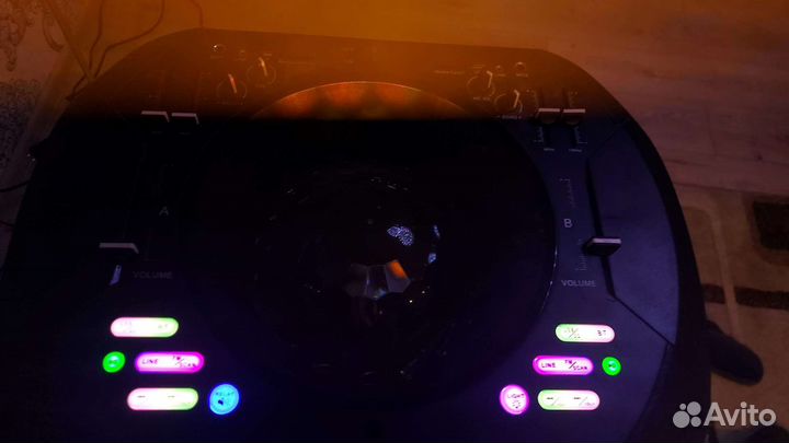 Музыкальный центр