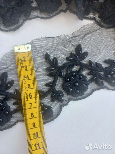 Шитье на сетке, кружево