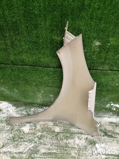 Крыло переднее правое Peugeot 207 WC