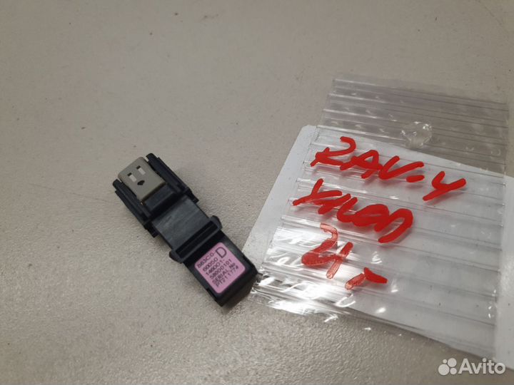 Антенна Toyota RAV 4 2019