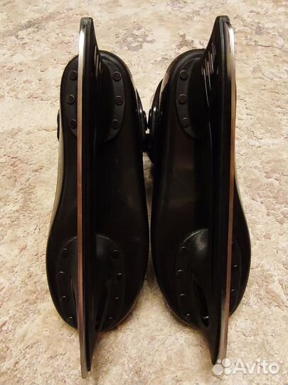 Коньки хоккейные б/у, размер 40