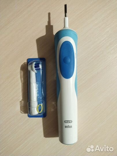 Зубная щетка oral b