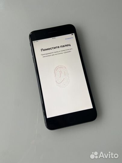 iPhone 8 Plus, 64 ГБ