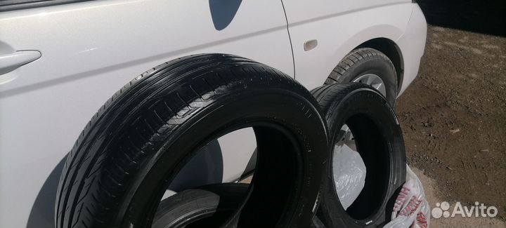 Bridgestone Turanza T001 215/60 R16