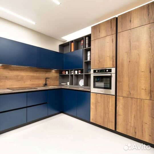 Кухонный гарнитур (любые размеры)