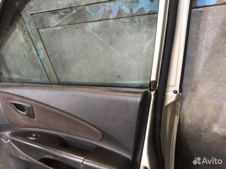 Продам двери Хундай Туксан