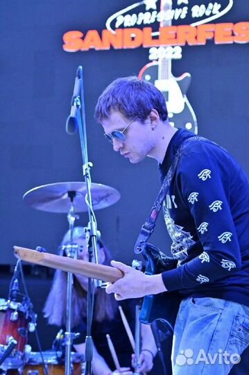 Гитарист на мероприятие