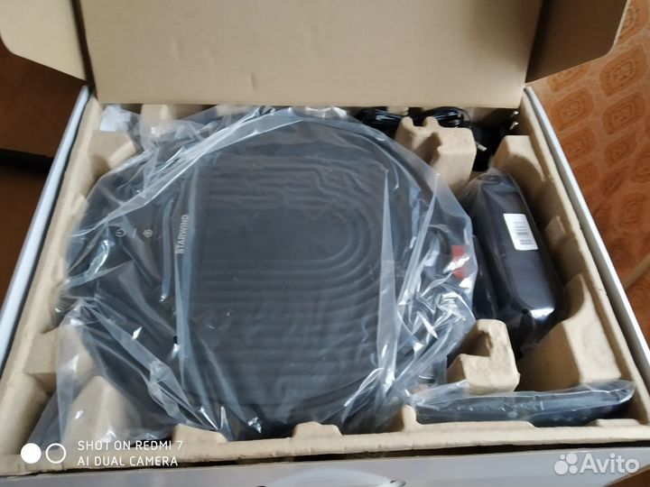 Робот пылесос Starwind SRV 4560