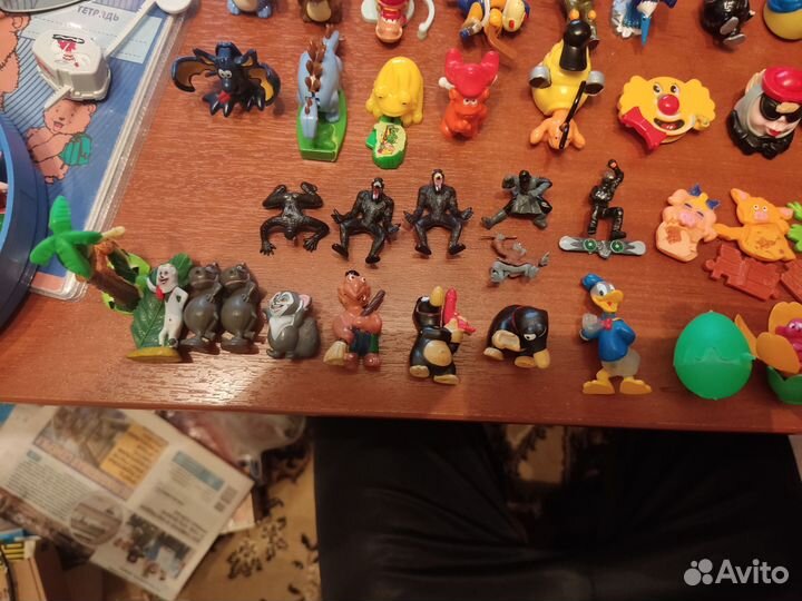 Различные киндеры,фигурки,игрушки