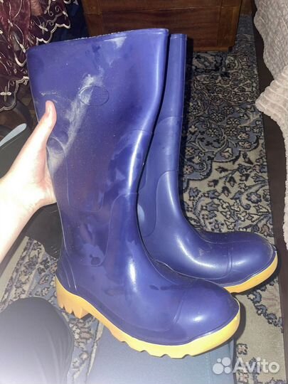 Резиновые сапоги