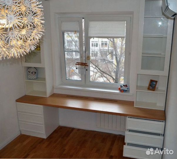 Детская зона у окна для двоих