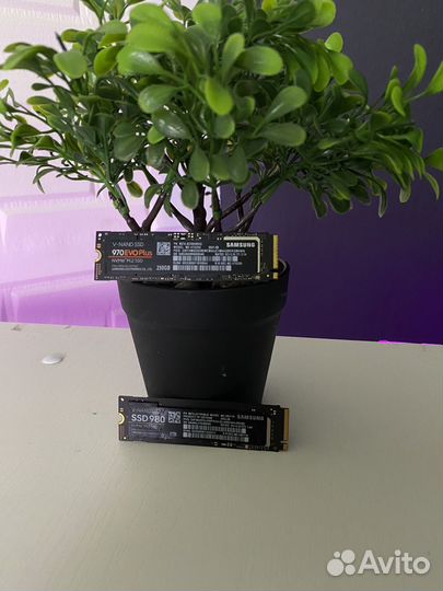 SSD M2 nvme samsung 1TB и 250GB