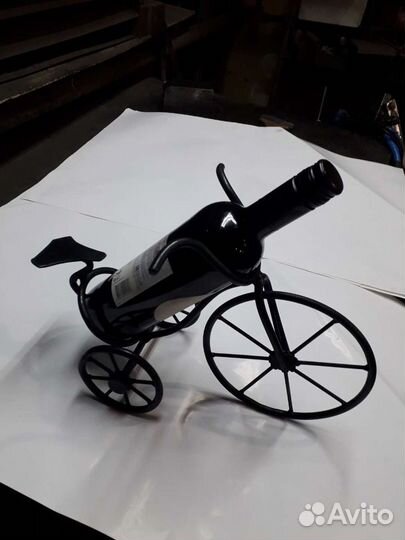 Подставка под бутылку вина