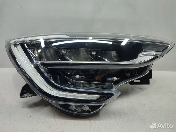 Фара правая Renault Arkana 2018