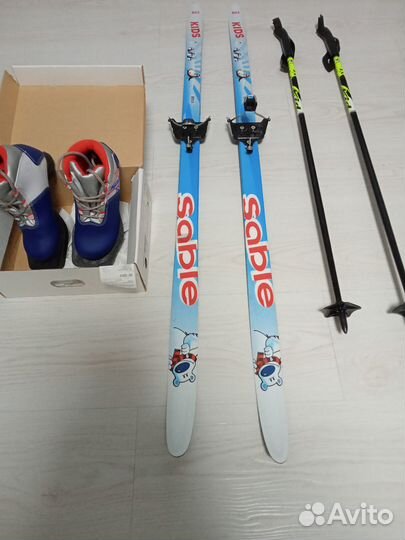 Детские лыжи 130 с палками и ботиночки