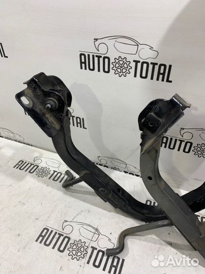 Петля багажника Renault Logan 2 K7MA812 2015