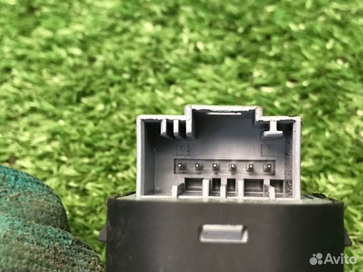 Переключатель регулировки зеркал Volkswagen