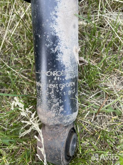 Амортизатор на Opel insignia