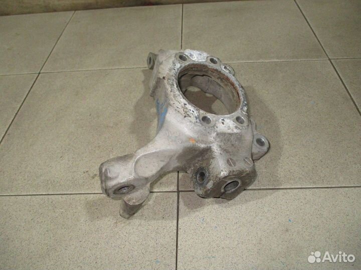 Кулак поворотный передний правый Nissan Murano 2