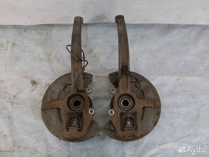 Кулак передний Mercedes GL 164