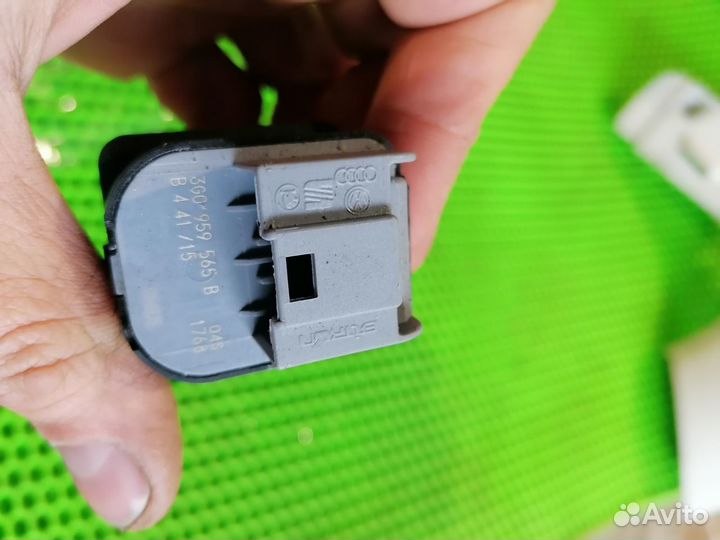 Джойстик зеркал на VW Passat B8 2015-2019