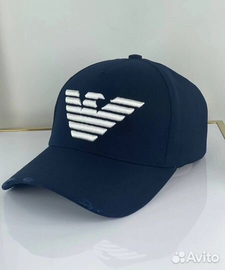 Кепка Armani новая