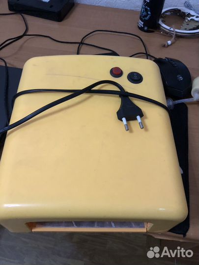 Лампа для маникюра