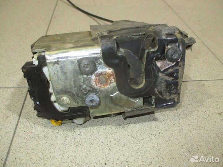 Замок двери задней правой Ford Fusion