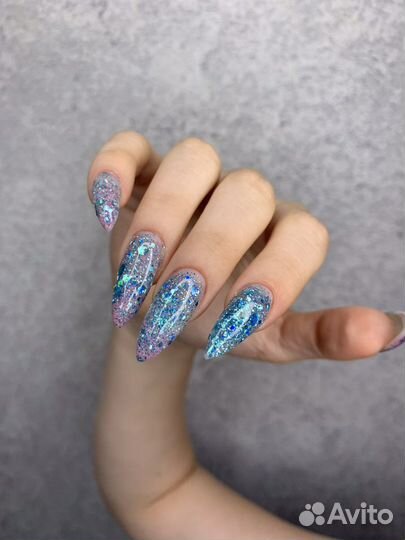 Услуги маникюра