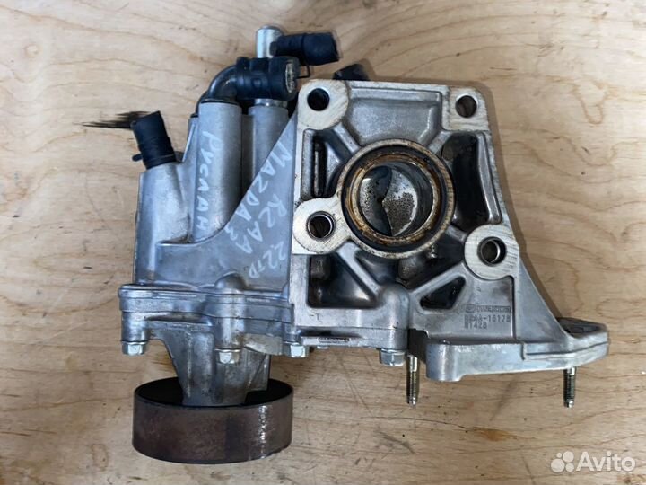 Водяной насос Помпа Mazda 2.2td R2AA