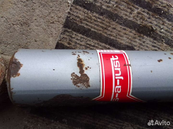 Амортизаторы задние на Опель -Вектра 2шт